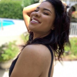 Meet your Posher, Alesha